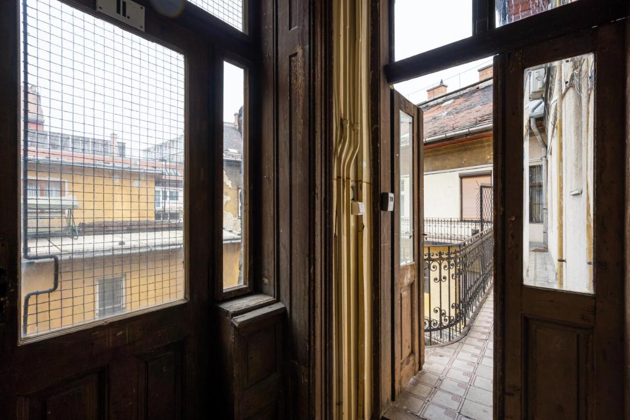 Live Star Apartment Budapest Exterior foto