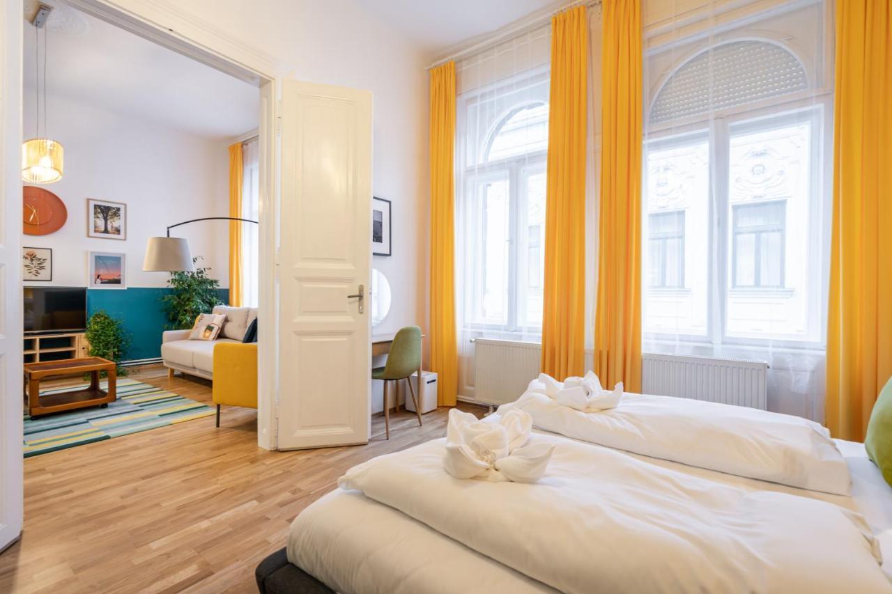 Live Star Apartment Budapest Exterior foto